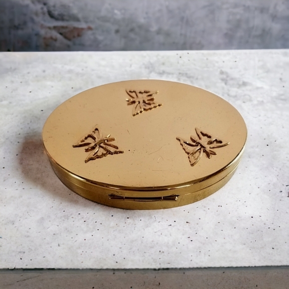 Vintage Mid Century 1940s Kotler & Kopit Brass Butterfly Mirrored Puff Compact - Picture 3 of 16